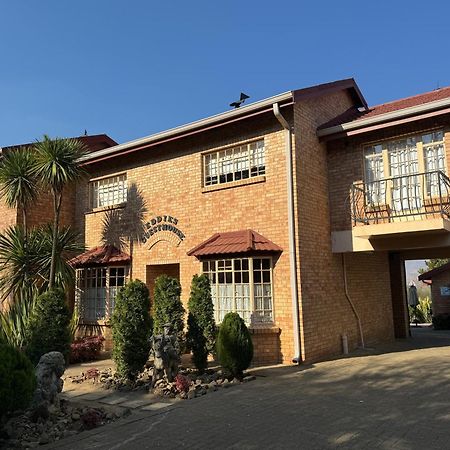 Rooiberg View Clarens Bed & Breakfast ภายนอก รูปภาพ