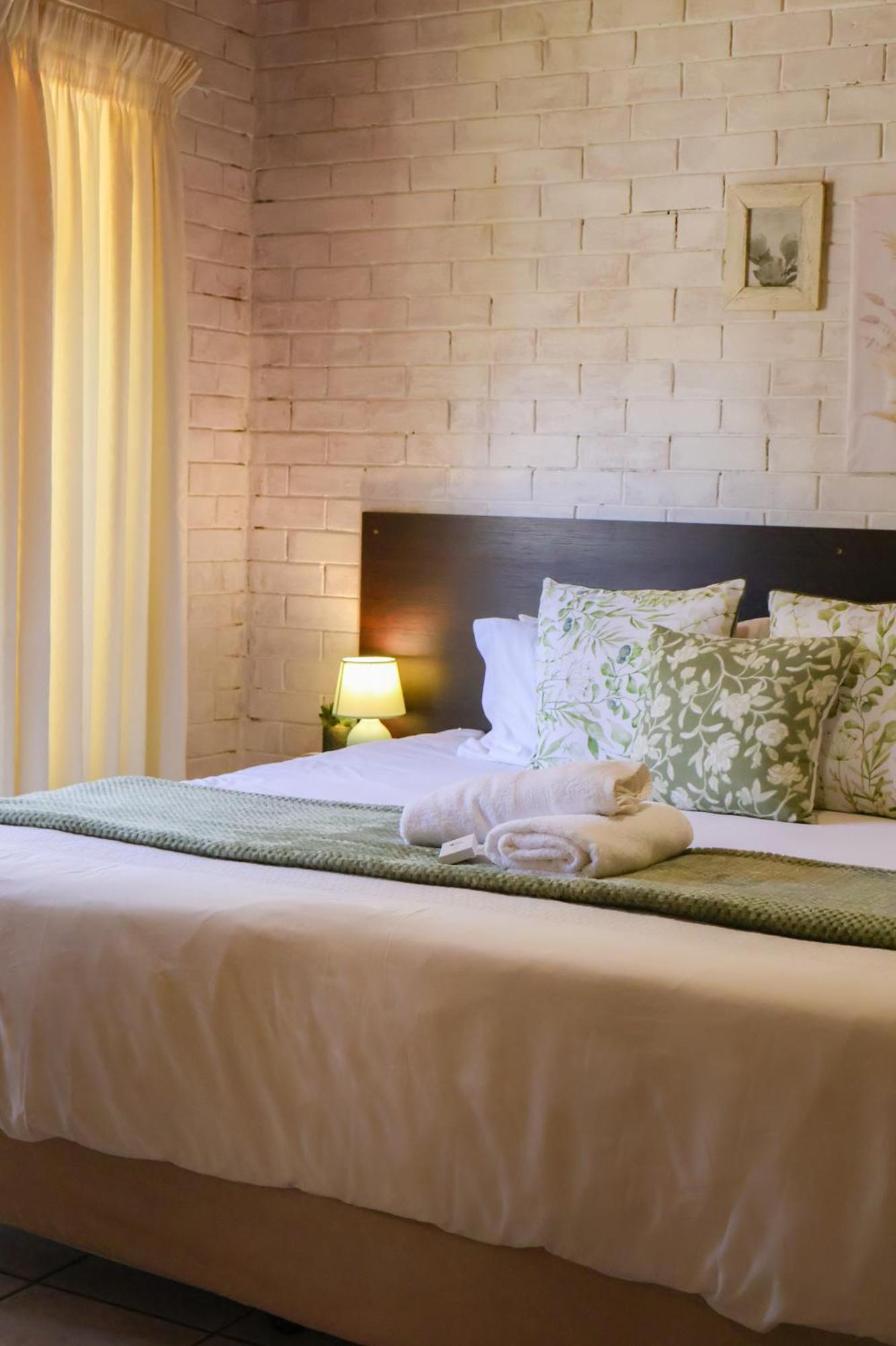 Rooiberg View Clarens Bed & Breakfast ภายนอก รูปภาพ